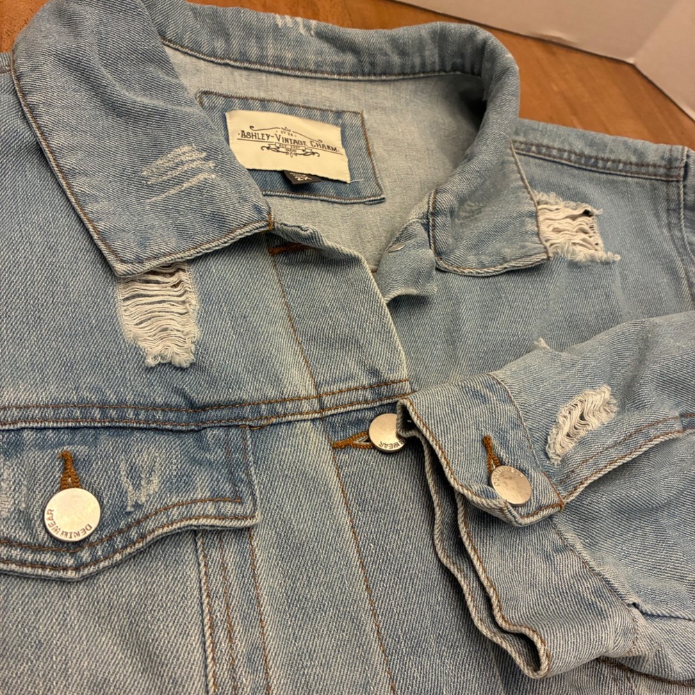 Ashley Vintage Charm Denim Jacket Womens 2X Distressed Light Wash Jean Coat 90s